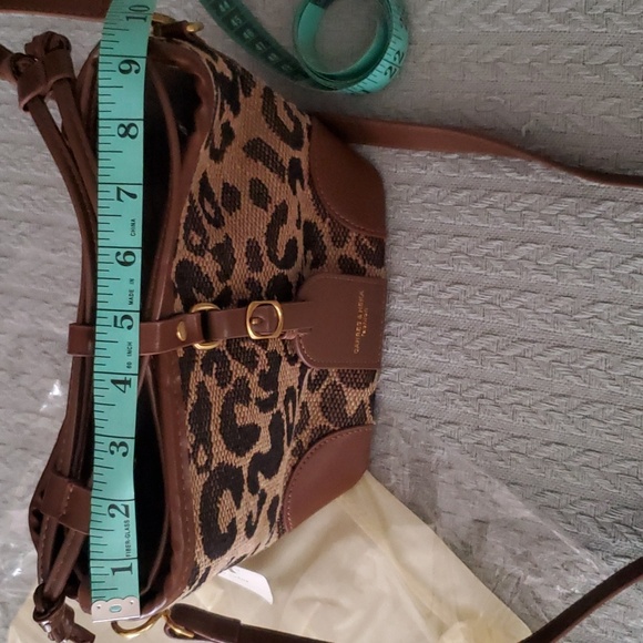 Cahres & Heka Leopard Crossbody Bucket Bag - NWT - Picture 5 of 7